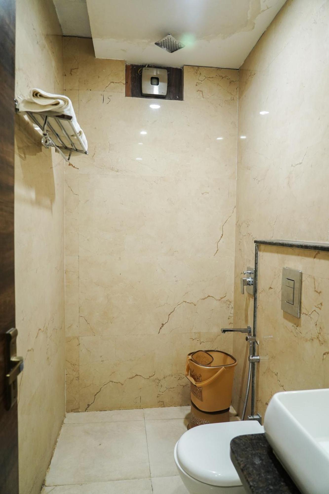 Hotel Batra Home Nizamuddin 新德里 外观 照片