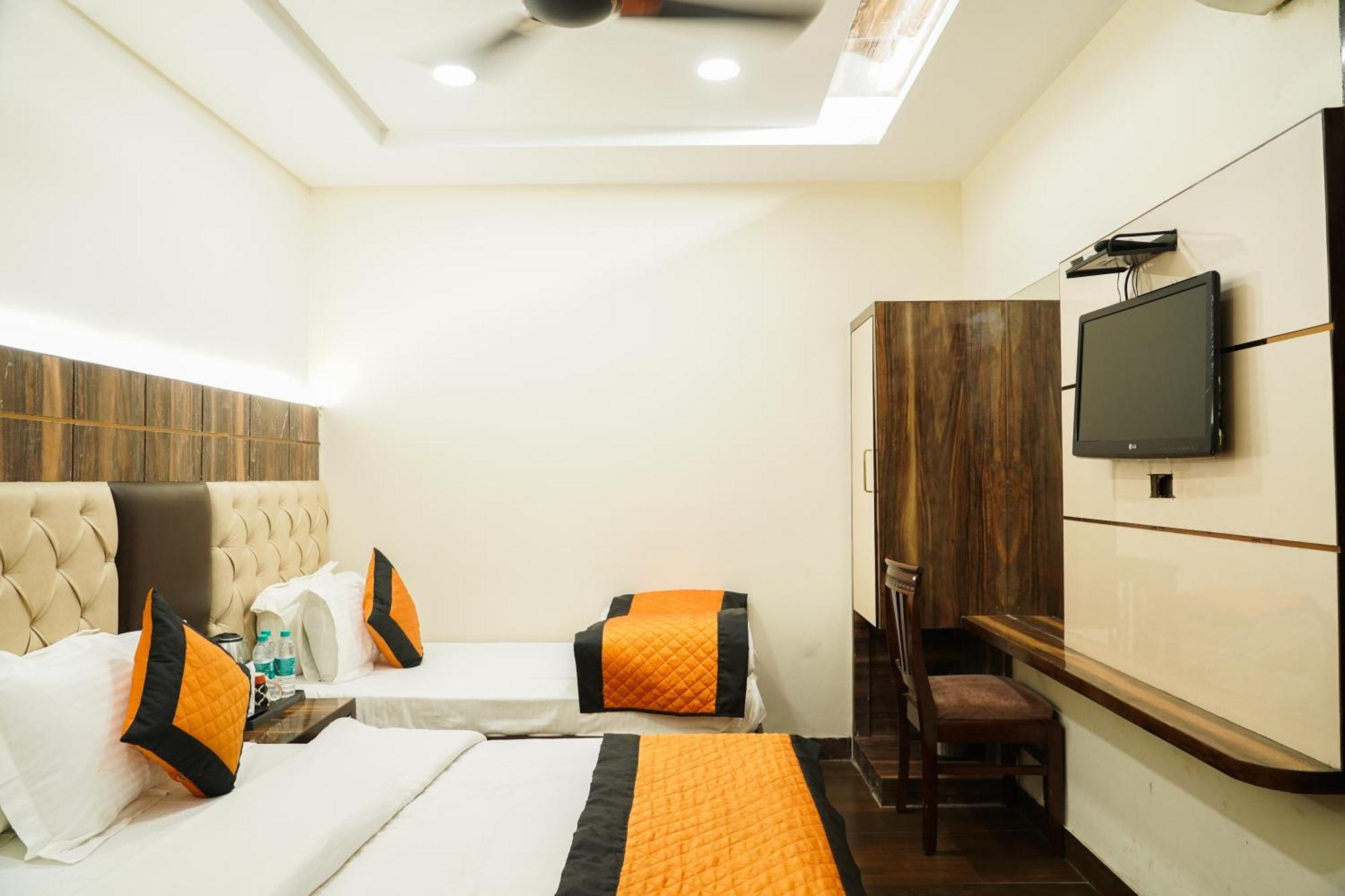 Hotel Batra Home Nizamuddin 新德里 外观 照片